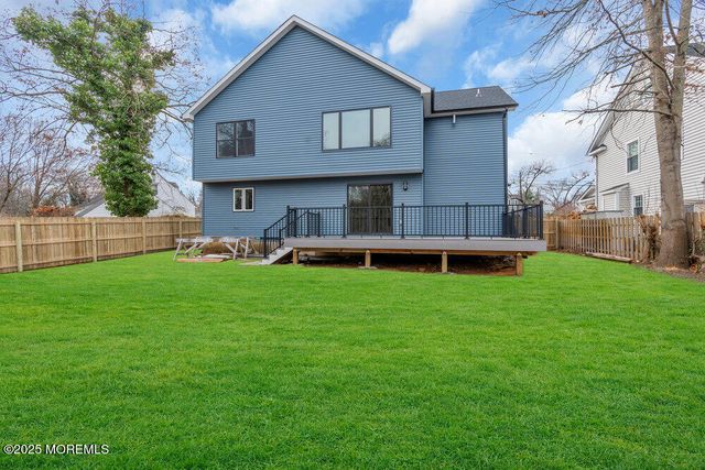 124 Robinson Place, Shrewsbury Boro, NJ 07702