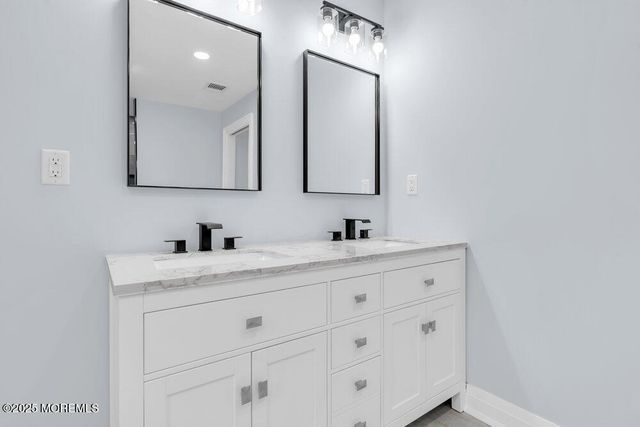 124 Robinson Place, Shrewsbury Boro, NJ 07702