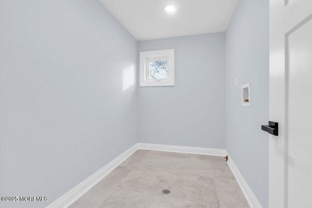 124 Robinson Place, Shrewsbury Boro, NJ 07702