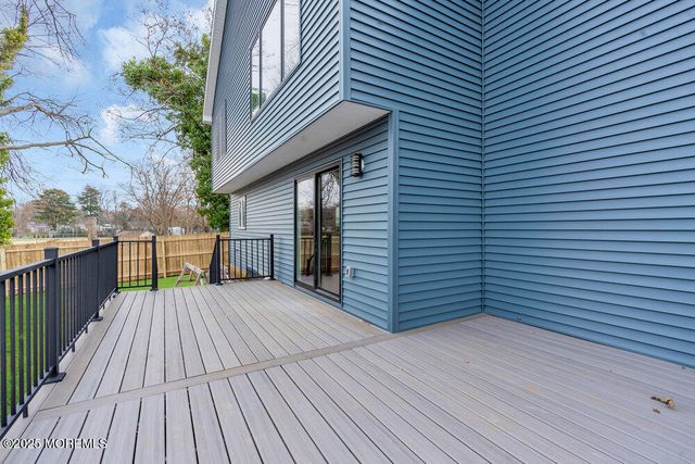 124 Robinson Place, Shrewsbury Boro, NJ 07702