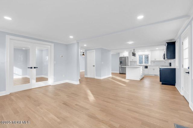 124 Robinson Place, Shrewsbury Boro, NJ 07702