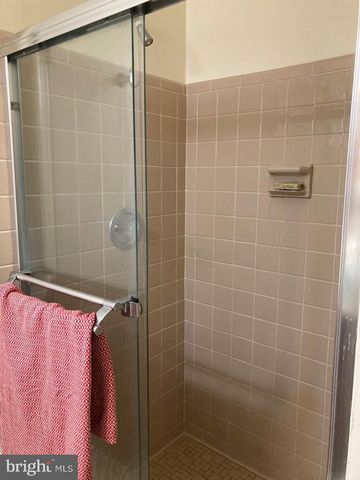 3124 BARNARD CT, Fairfax, VA 22031
