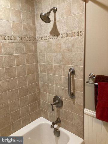 3124 BARNARD CT, Fairfax, VA 22031