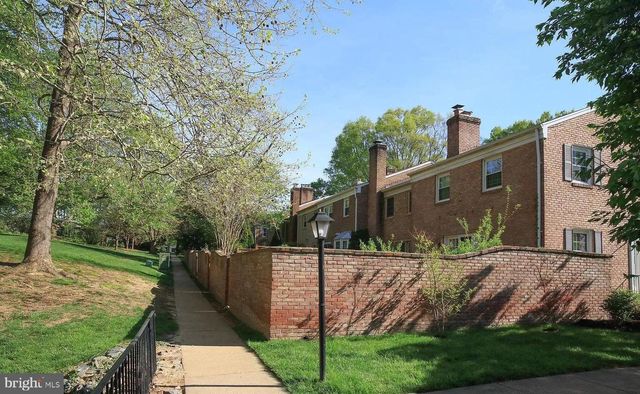 3124 BARNARD CT, Fairfax, VA 22031