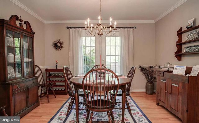 3124 BARNARD CT, Fairfax, VA 22031