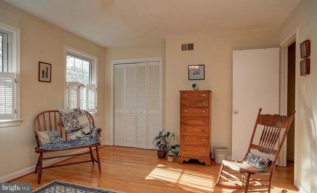 3124 BARNARD CT, Fairfax, VA 22031