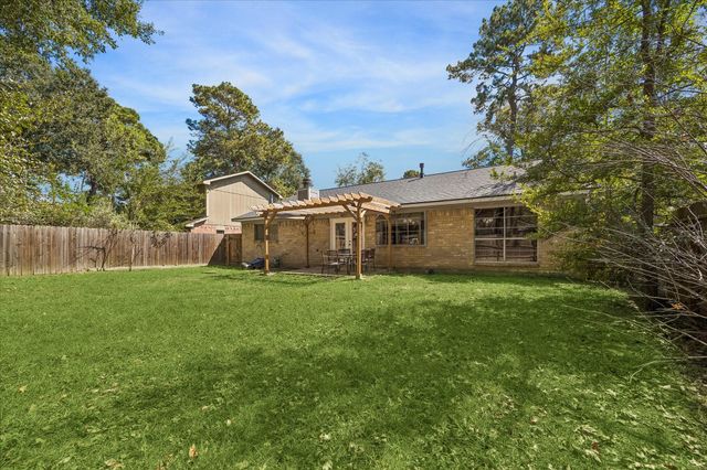 3803 Loft Forest Court, Kingwood, TX 77339