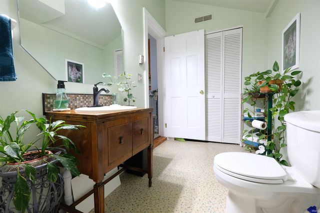621 W Oak Street, Ellettsville, IN 47429