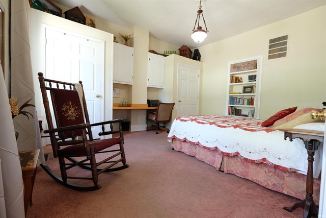 621 W Oak Street, Ellettsville, IN 47429