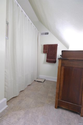 621 W Oak Street, Ellettsville, IN 47429