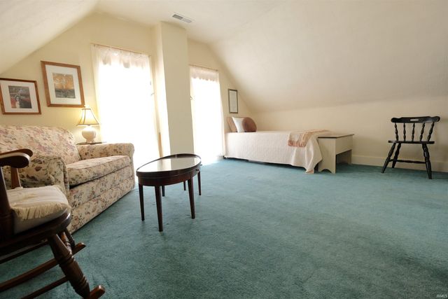 621 W Oak Street, Ellettsville, IN 47429