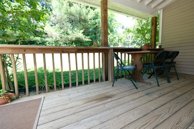 621 W Oak Street, Ellettsville, IN 47429