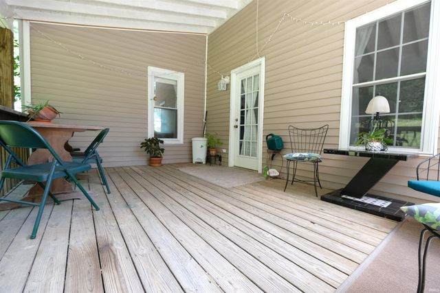 621 W Oak Street, Ellettsville, IN 47429