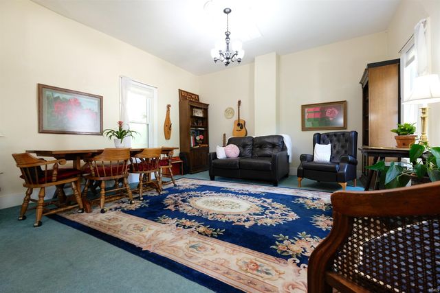 621 W Oak Street, Ellettsville, IN 47429