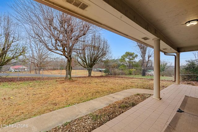 8055 Steekee Creek Rd, Loudon, TN 37774