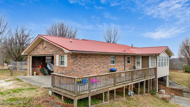 8055 Steekee Creek Rd, Loudon, TN 37774