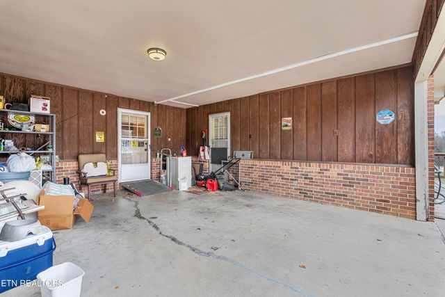 8055 Steekee Creek Rd, Loudon, TN 37774