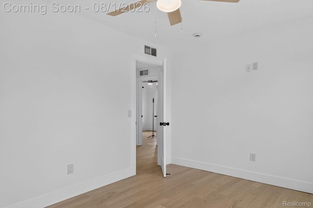 446 King Street, Detroit, MI 48202