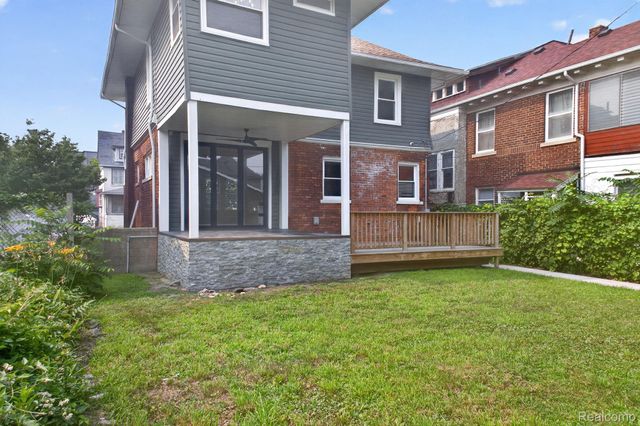 446 King Street, Detroit, MI 48202