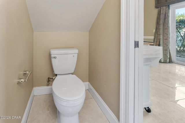 100 Downing Street 1, Panama City Beach, FL 32413