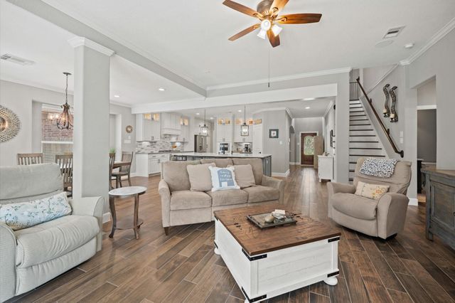 9507 Empress Crossing Drive, Spring, TX 77379