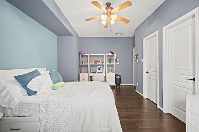 9507 Empress Crossing Drive, Spring, TX 77379