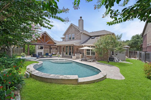 9507 Empress Crossing Drive, Spring, TX 77379