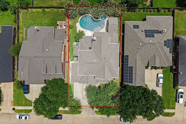 9507 Empress Crossing Drive, Spring, TX 77379