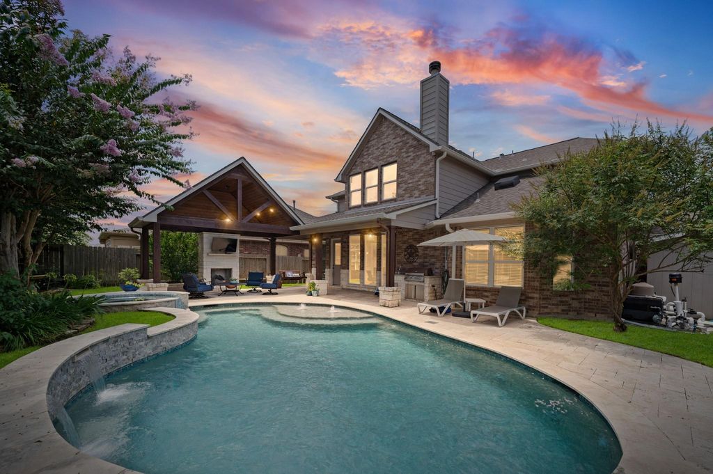9507 Empress Crossing Drive, Spring, TX 77379