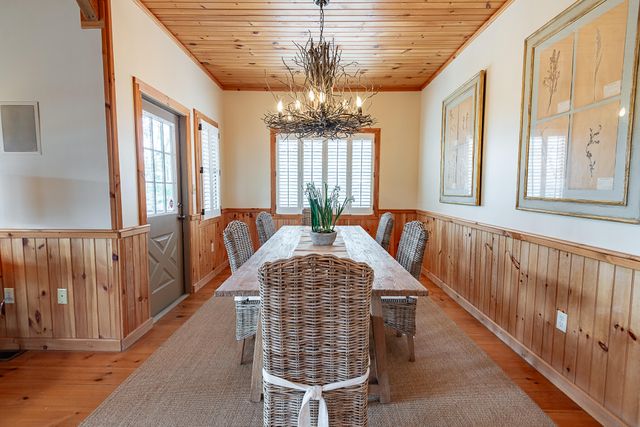 264 Crooked Lane, Blue Eye, MO 65611