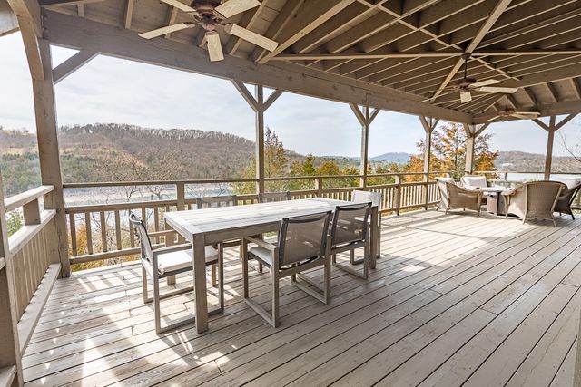 264 Crooked Lane, Blue Eye, MO 65611