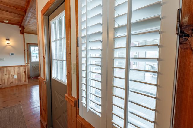 264 Crooked Lane, Blue Eye, MO 65611