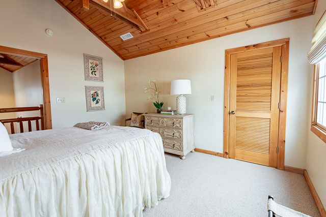 264 Crooked Lane, Blue Eye, MO 65611