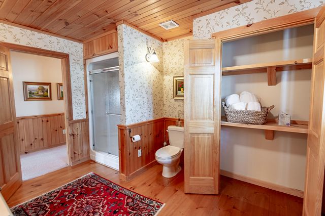 264 Crooked Lane, Blue Eye, MO 65611