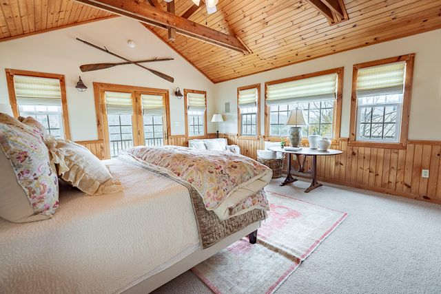 264 Crooked Lane, Blue Eye, MO 65611