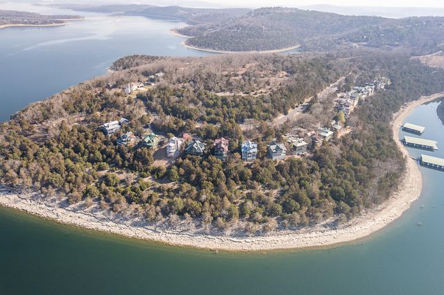 264 Crooked Lane, Blue Eye, MO 65611