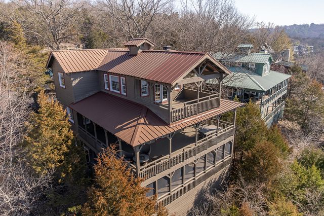 264 Crooked Lane, Blue Eye, MO 65611