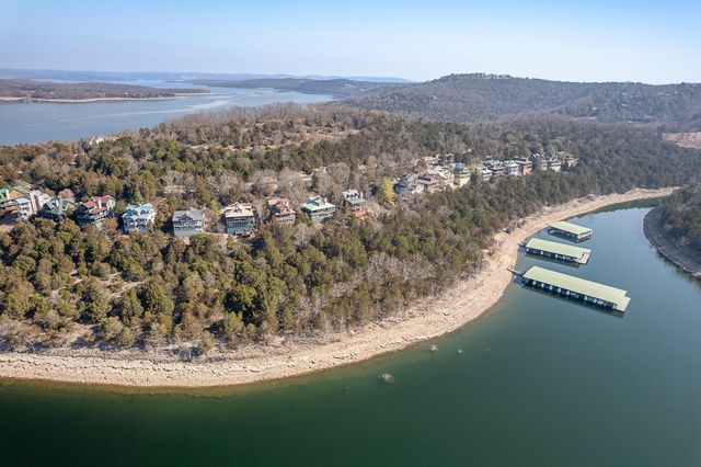 264 Crooked Lane, Blue Eye, MO 65611