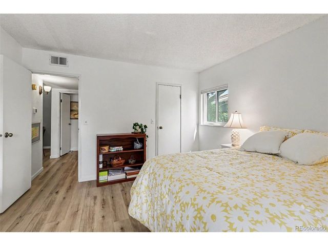 8335 Fairmount Dr 10-201, Denver, CO 80247