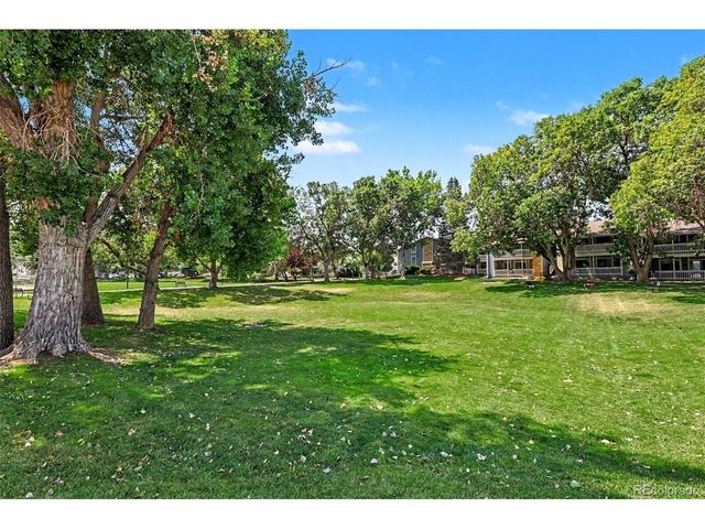 8335 Fairmount Dr 10-201, Denver, CO 80247