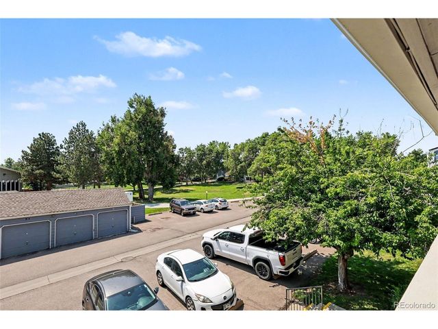 8335 Fairmount Dr 10-201, Denver, CO 80247