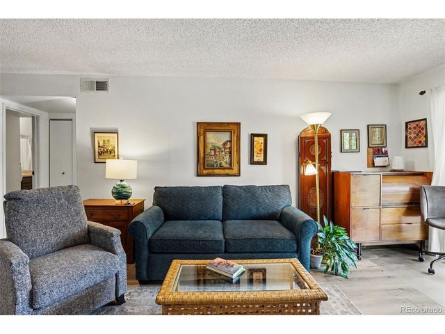 8335 Fairmount Dr 10-201, Denver, CO 80247