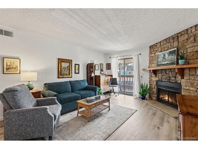 8335 Fairmount Dr 10-201, Denver, CO 80247