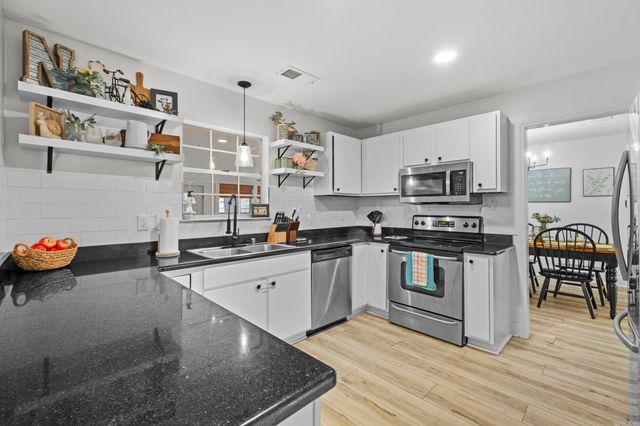 1505 Hawkwood Road, Sherwood, AR 72120