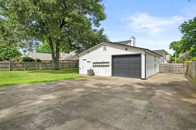 1505 Hawkwood Road, Sherwood, AR 72120