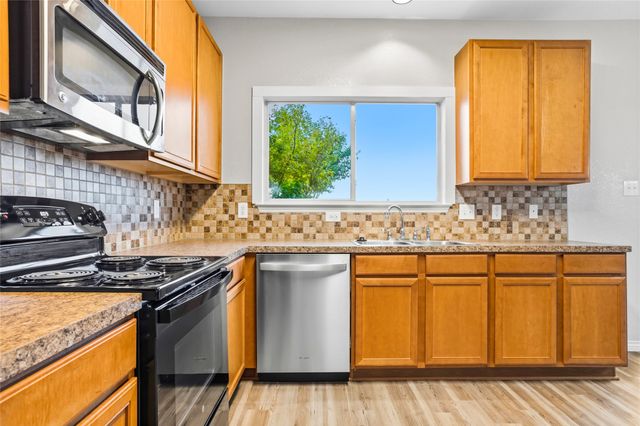 115 Franklin Court, Venus, TX 76084