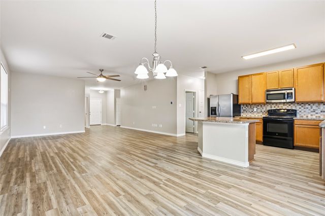 115 Franklin Court, Venus, TX 76084
