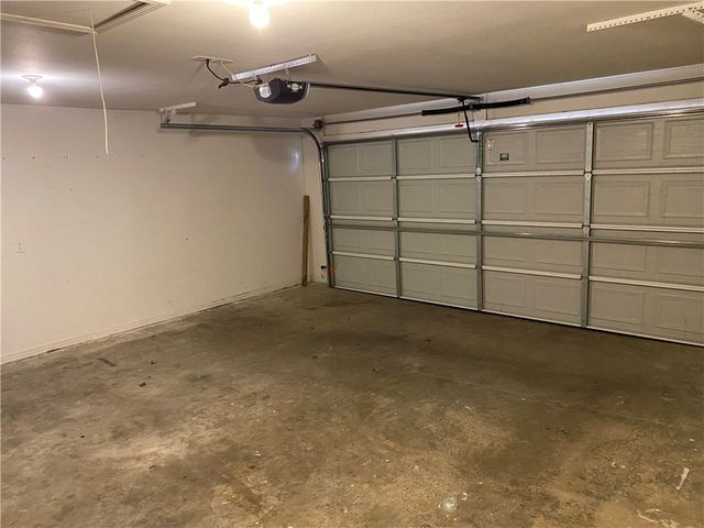 818 S Eastview Drive, Fayetteville, AR 72701