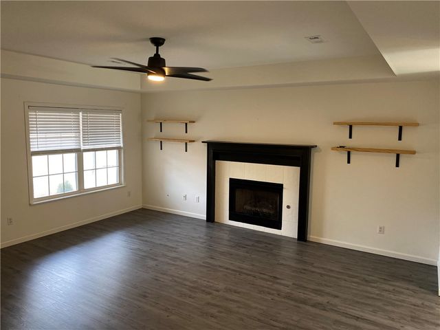 818 S Eastview Drive, Fayetteville, AR 72701