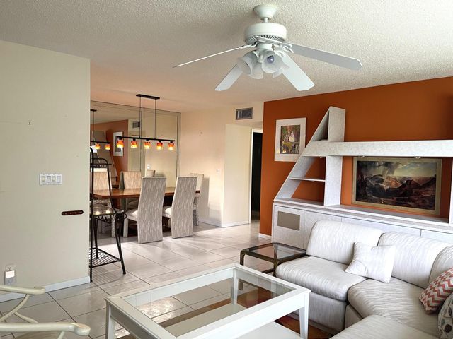 14549 Canalview Drive D, Delray Beach, FL 33484